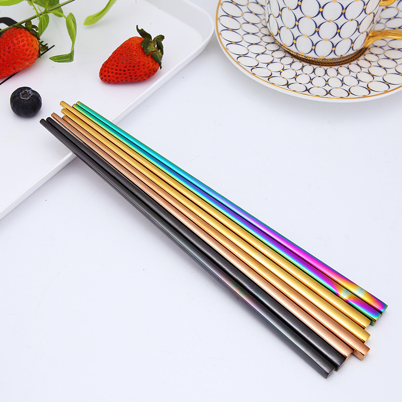 Todos los palillos 304 palillos de acero inoxidable hogar Hotel hueco anti-escaldado palillos portugueses titanio palillos coreanos al por mayor