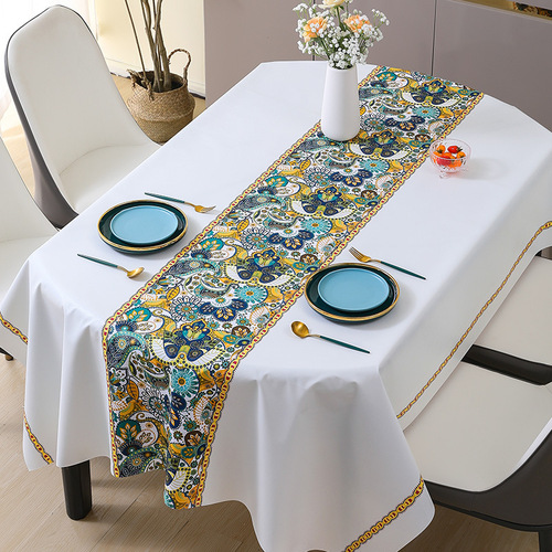 A round tablecloth made of waterproof, oilproof, and heat-resistant PVC, suitable for tables, dining tables, and tea tables, with one piece for wholesale.