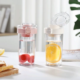 随手杯;吸管杯;塑料杯