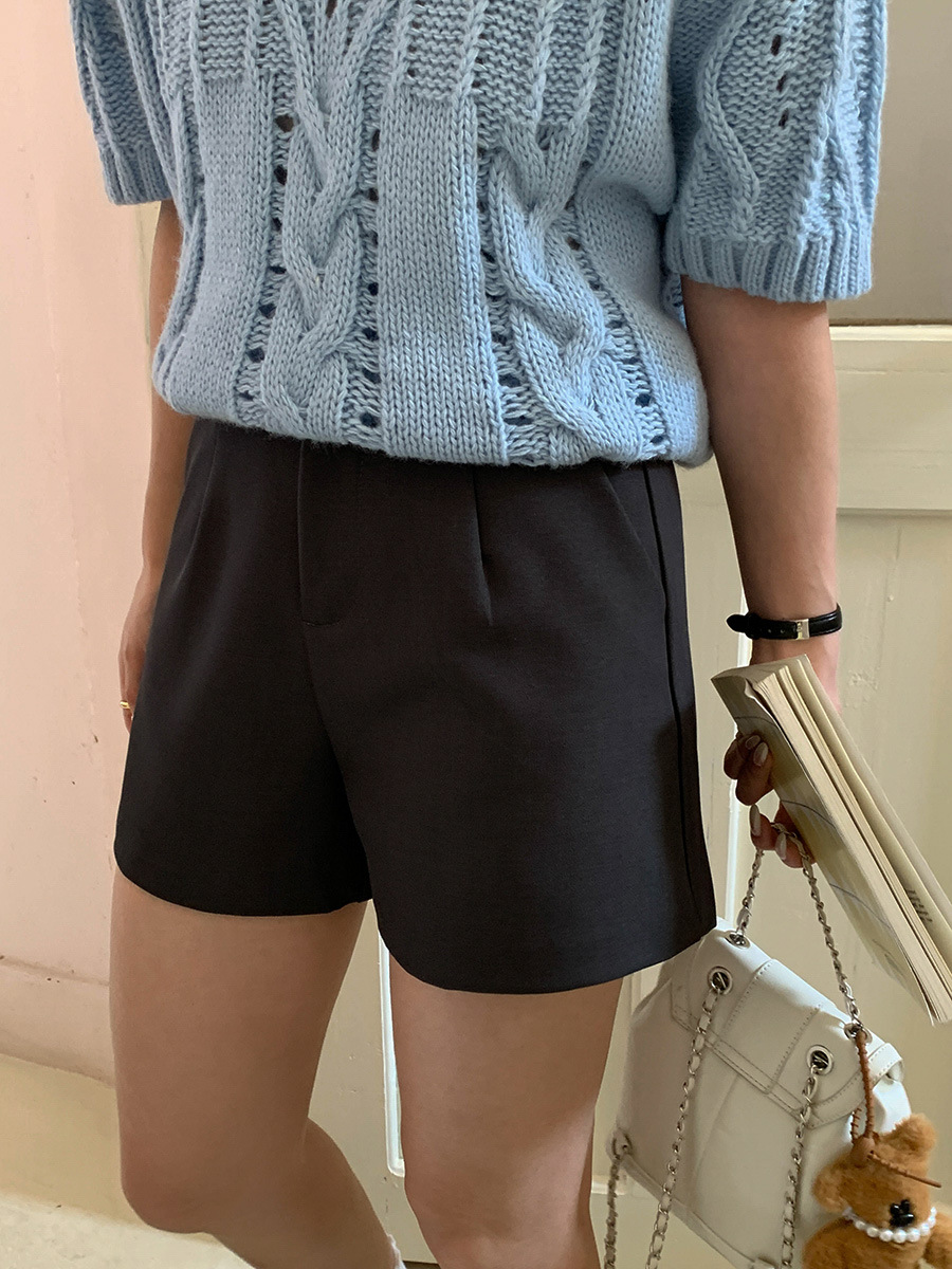 회색