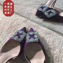 孫智恵2025年夏の新型の冷たいモップドリルの先のボタンの頭の細いハイヒールの外に半引きの女性を着ます。
