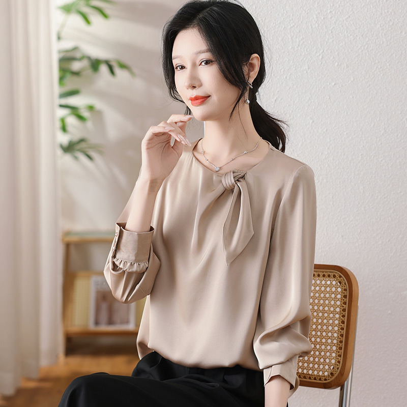 Autumn New High-End Satin Shirt for Women, High-End Round Neck Bow Top, Long-Sleeved Shirt, Bottoming Shirt