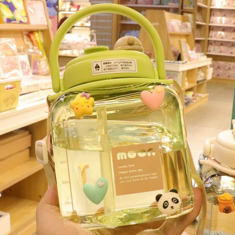 Модная минималистичная бутылка для воды большой емкости для женщин, стильная чашка с большим животом, портативный чайник через плечо, устойчивый к высоким температурам для студентов.