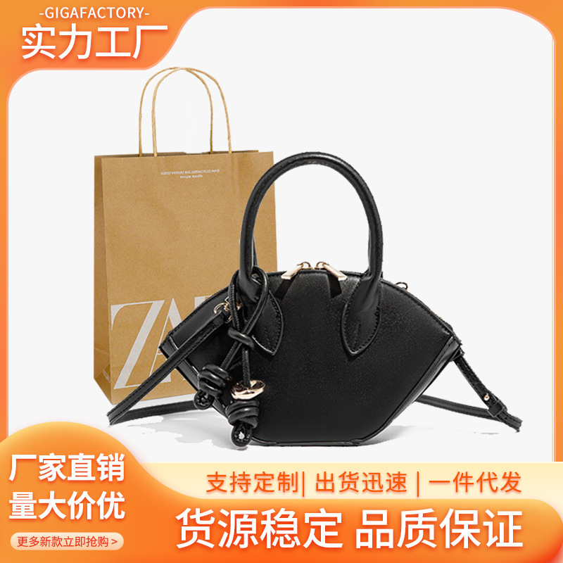 Z Brand Cross-Border Trend 2026 New Vintage Double-Handle Metal Bead Embellished City Handbag Women's Shoulder Crossbody Bag Z Brand Cross-Border Trend 2026 New Vintage Double-Handle Metal Bead Embellished City Handbag Women's Shoulder Crossbody Bag