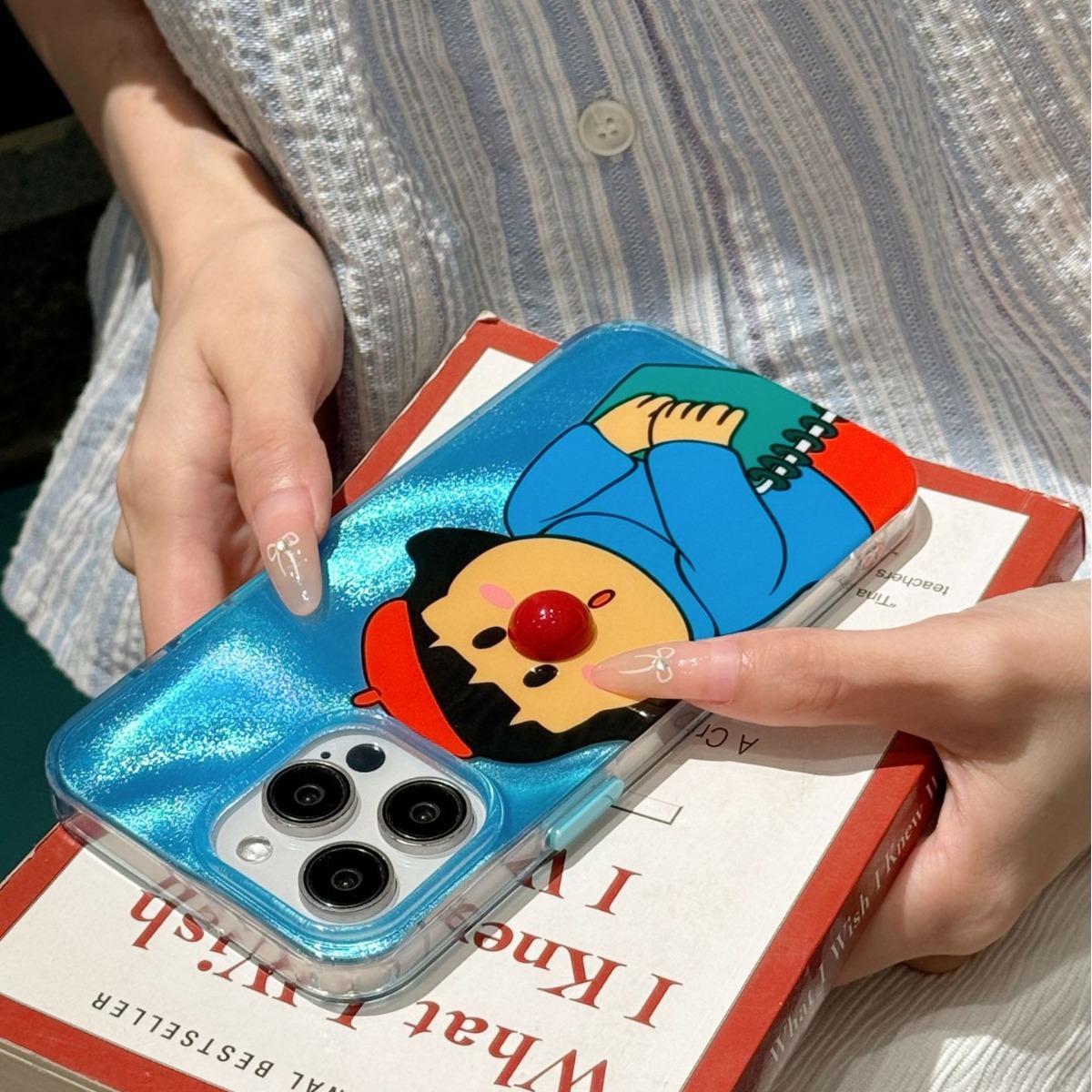 Divertido sombrero rojo de dibujos animados niña gordita apple 15promax nariz roja 15pro funda para teléfono ip14p