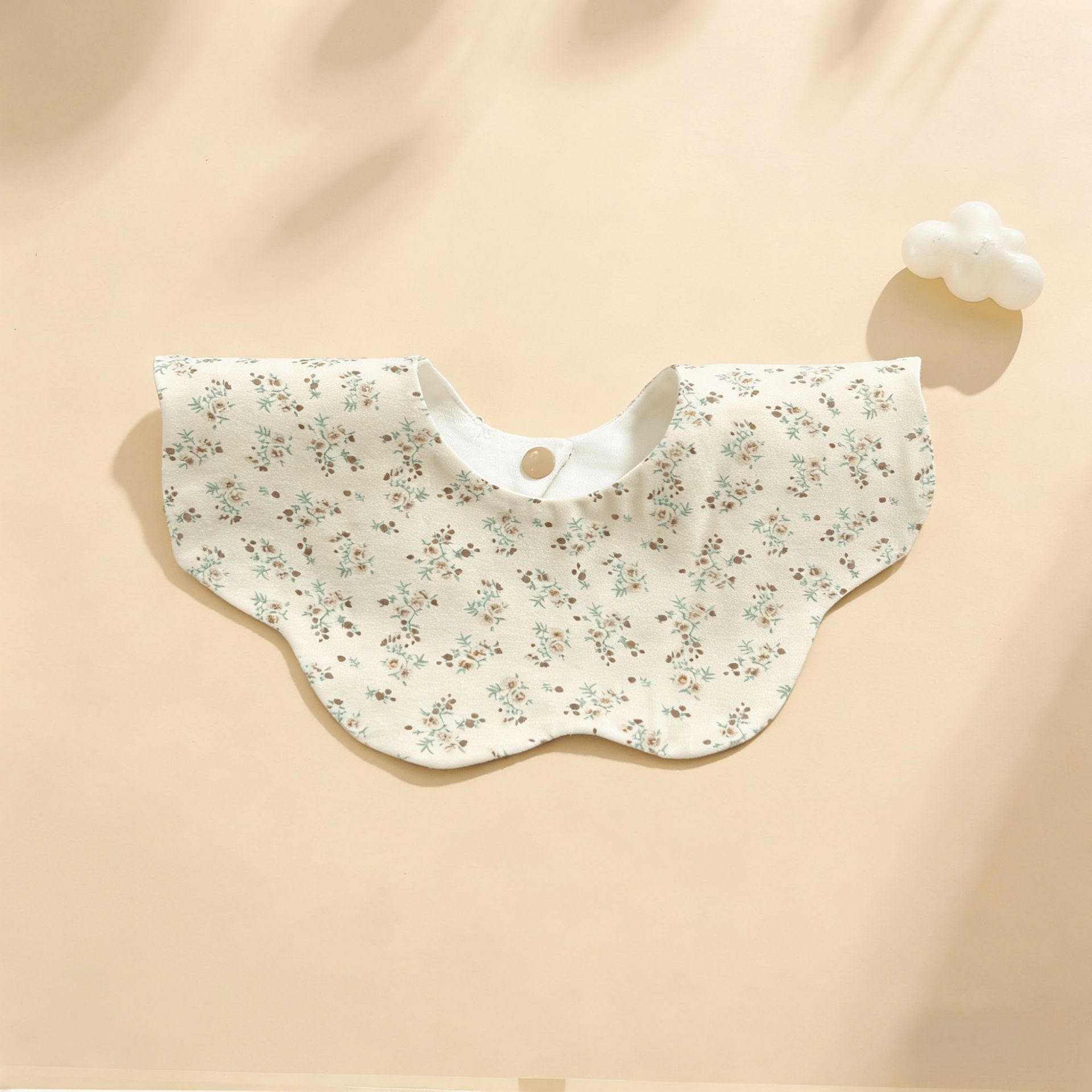 Knitted waterproof bib-small floral