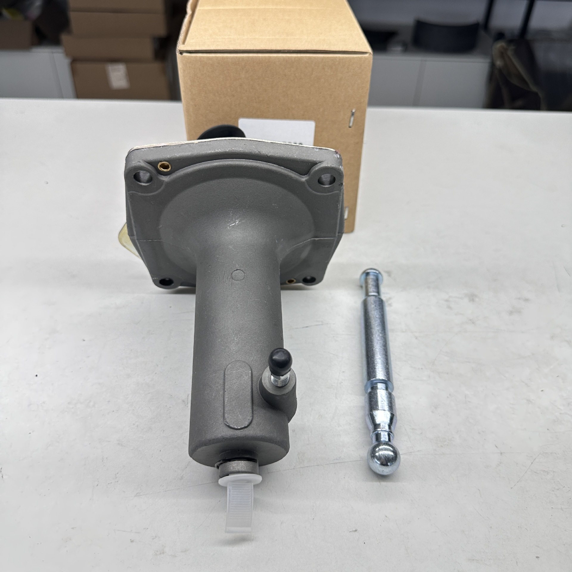 9700515030 Is Suitable for Wabco Pneumatic System Servo Clutch Slave Cylinder