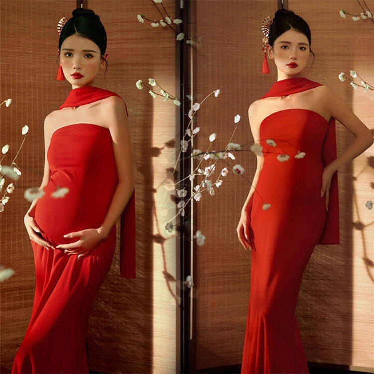 Photo Studio New Pregnant Mommy Photo Big Belly Photo Red Festive Tube Top Dress New Chinese Art Photography Clothing