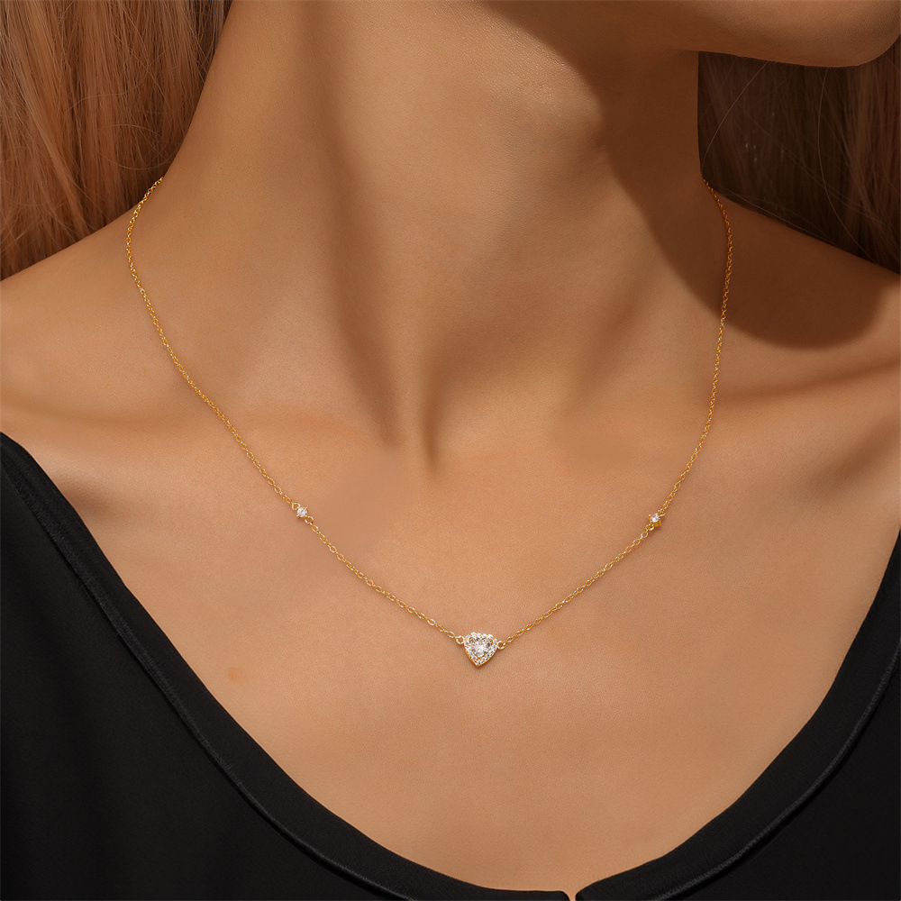925 Sterling Silver Pendant Material Zircon Inlay Material Pendant Necklace Classification 925 Sterling Silver Heart Shape Zircon 925 Sterling Silver Cable Chain Pendant Necklace