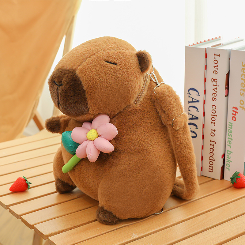 Comercio exterior nueva mochila de felpa Kapibala al por mayor muñeca de carpincho para niños