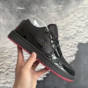 ��һ����ڽ���Ƥ��Ь�ٴ����e��Ь�\��ЬŮЬ