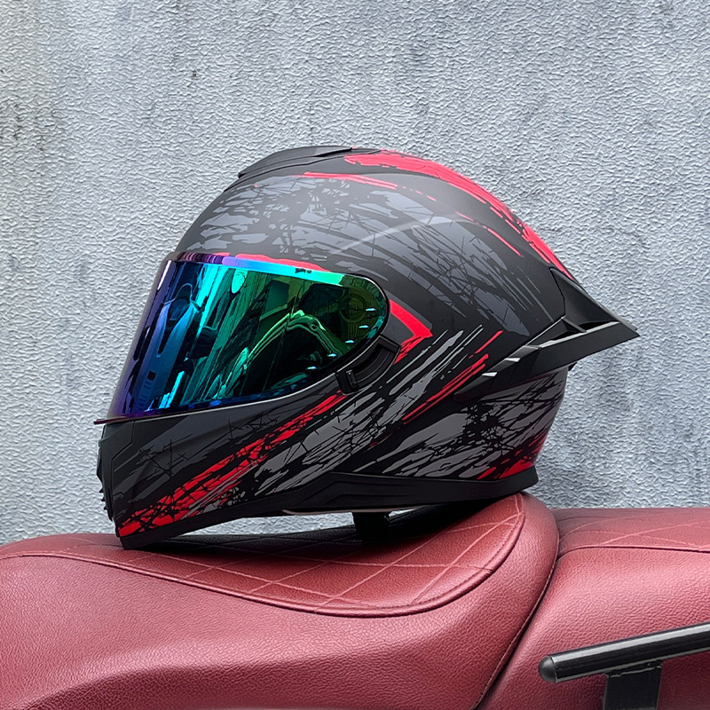 컬러 도금이 적용된 빨간색 폭발 현장