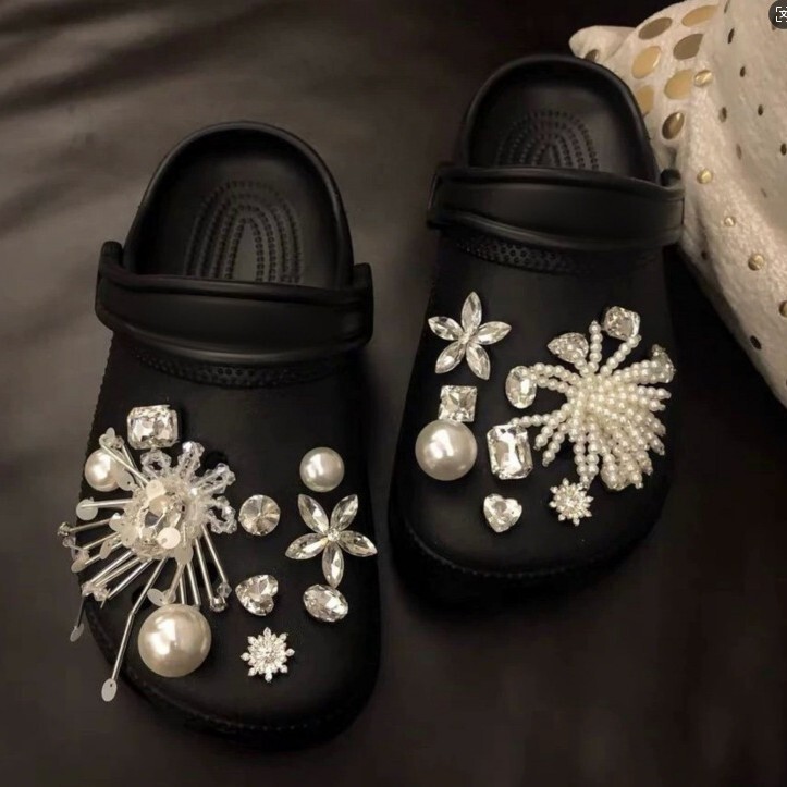 Suitable for Croxx Pearl Flower Rhinestone Shoe Accessories, High-End Shoe Decorations, Detachable Shoe Flowers, Ten Qintian Suitable for Croxx Pearl Flower Rhinestone Shoe Accessories, High-End Shoe Decorations, Detachable Shoe Flowers, Ten Qintian