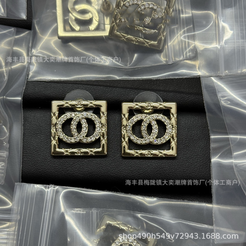 25b新款高版本小香风耳钉女 双C爱心蝴蝶耳环925耳针轻奢高级耳饰|undefined