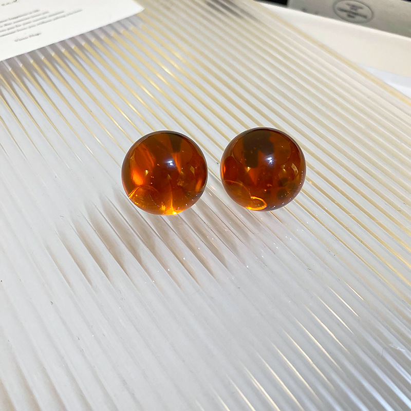 Pendientes de resina de bola transparente de color de dopamina de aguja de plata Pendientes de moda simple de estilo ins Pendientes de estilo literario femenino