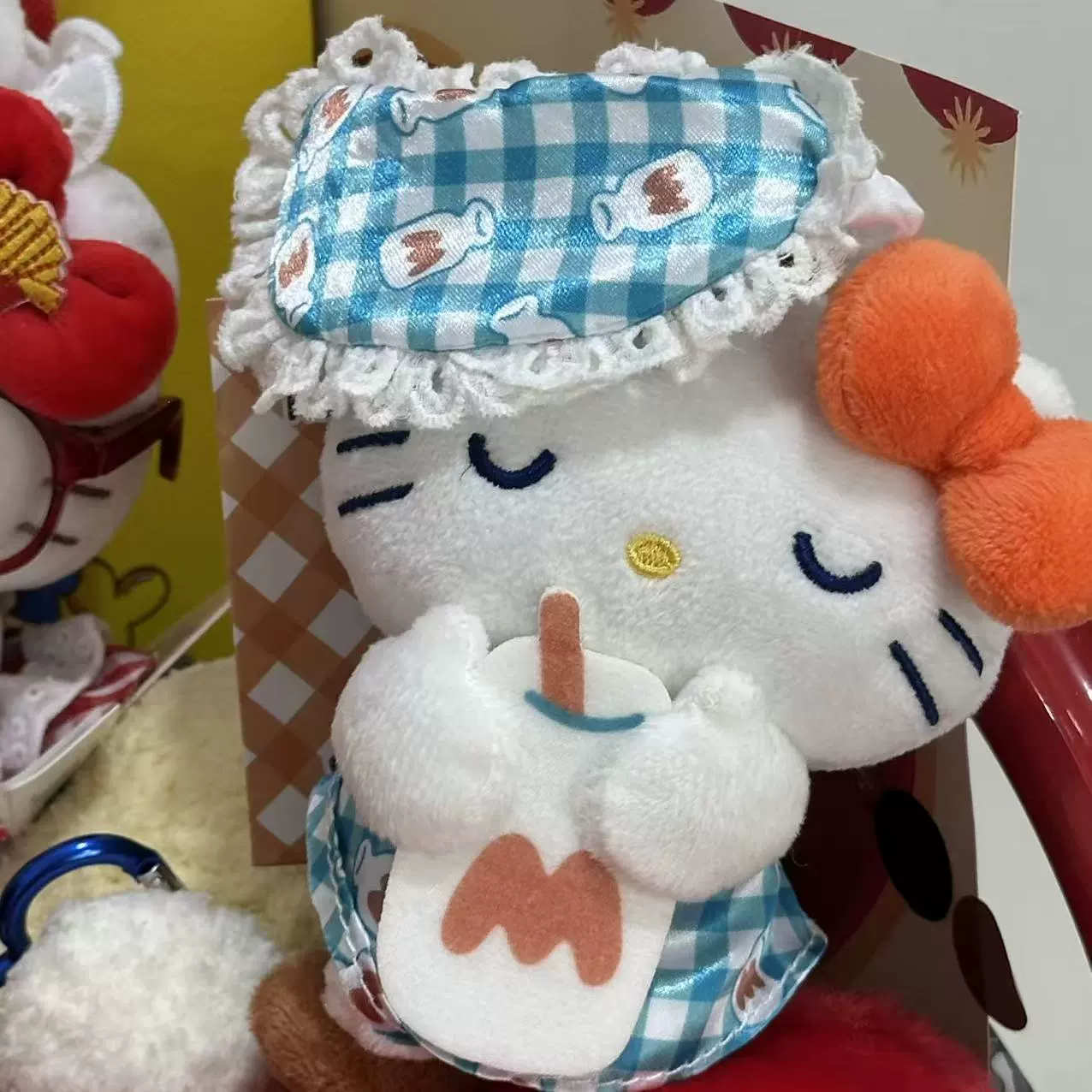 Плюшевая подвеска-брелок для ключей (Hello Kitty) симпатичная кукла, мягкая мини-плюша 10+ вариантов дизайна, подарок 0.038 кг