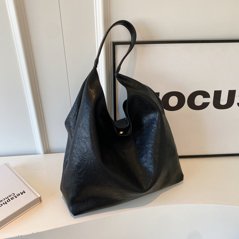 秋冬レトロ大容量バッグ女性2023新型流行爆金洋気百合シングルバッグファッションバケツバッグ