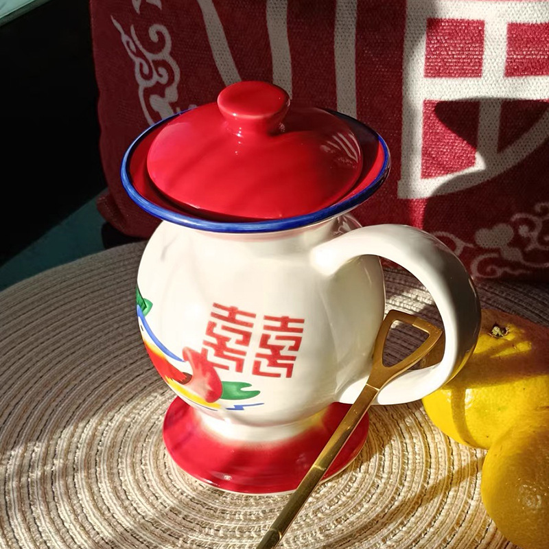 Red celebridad creativa taza de agua de cerámica, clásica nostálgica, taza de té de marca de estilo antiguo, taza de urina de inodoro extraña