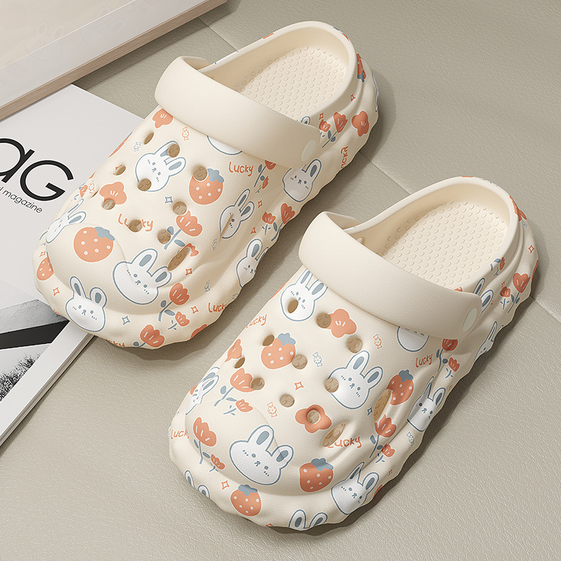 2025 Women's Slippers with a Stepping-On-Clouds Feel, Cute for Summer Outdoor Wear, Non-Slip Indoor Home Use, Thick-Soled Clogs for Summer