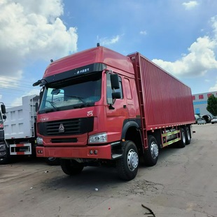 Export Howo 9.6m Box Truck 9.6m Front Four Rear Eight Container Truck 8*4 Box Truck