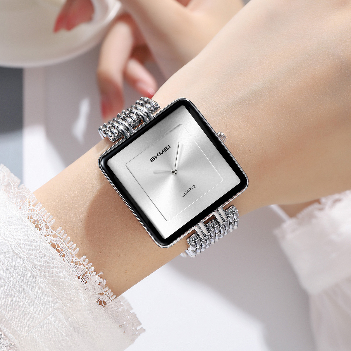 Momentos de reloj cuadrado simple reloj de cuarzo impermeable para parejas reloj de pulsera al por mayor transfronterizo regalos fábrica personalizada