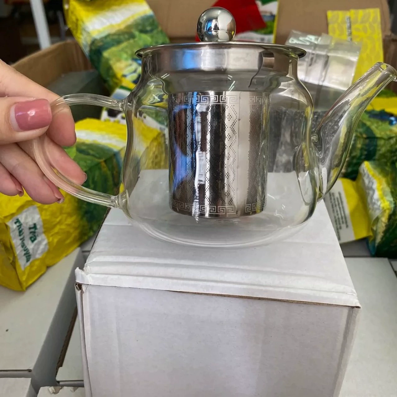Glass teapot for home use, transparent tea set, increased thickness