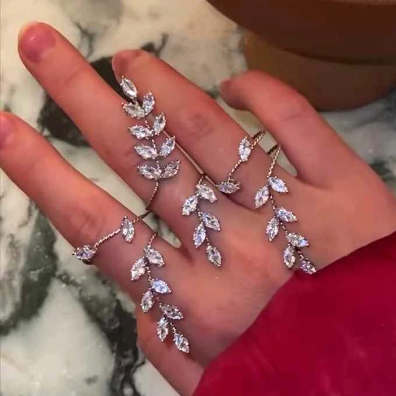 Cross-Border Popular Accessible Luxury Leaf Bracelet for Women, High-End Super Flash Zircon Open Bracelet, Bridal Wedding Bracelet Ring