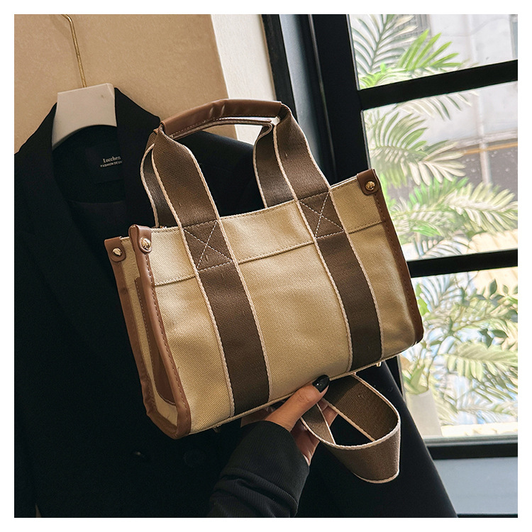 Bolso de lona de gran capacidad para mujer 2024 nuevo estilo coreano simple bolso de mensajero de un solo hombro bolso de viaje casual