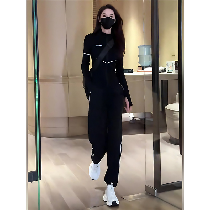 黒レジャースポーツスーツ女性2025年修身ランニングヨガフィットネス服衛ズボン春着セット|undefined