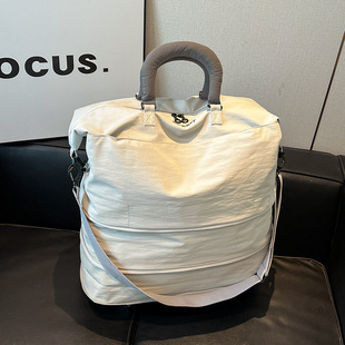 Removable universal travel bag, handheld capacious shoulder bag, folding storage system