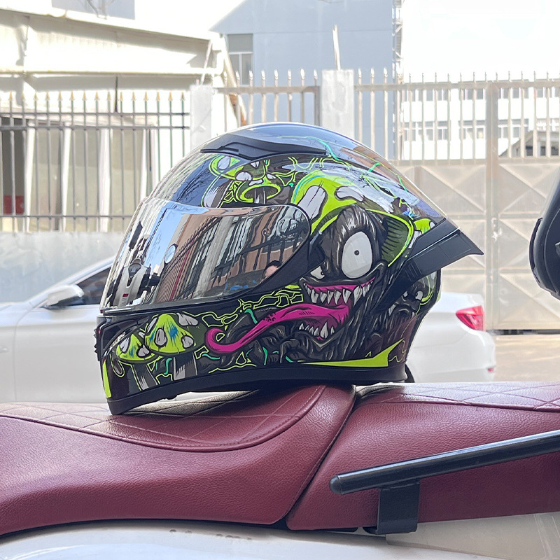 El casco completo del casco de la cola grande de la motocicleta Jiekai se puede instalar con auriculares Bluetooth