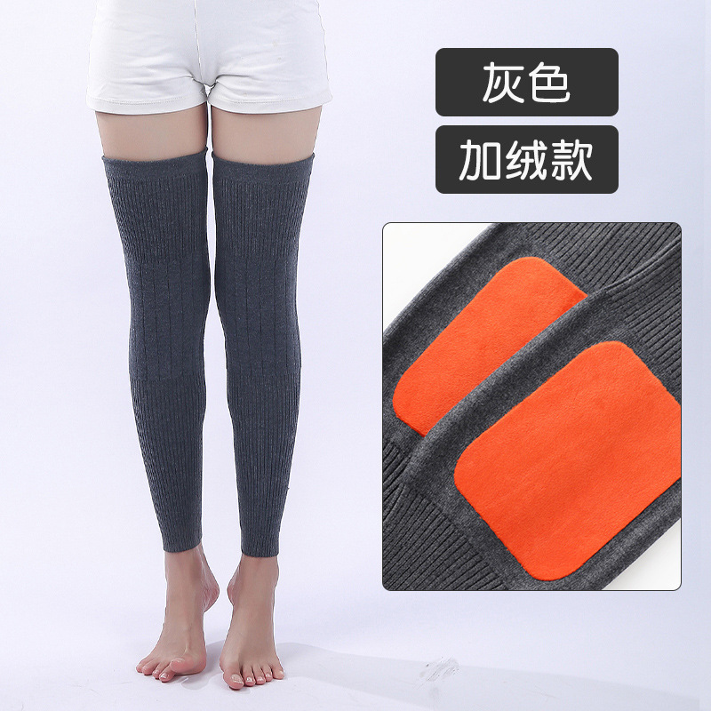 秋冬のカシミヤの毛は膝をかぶって保温します。|undefined