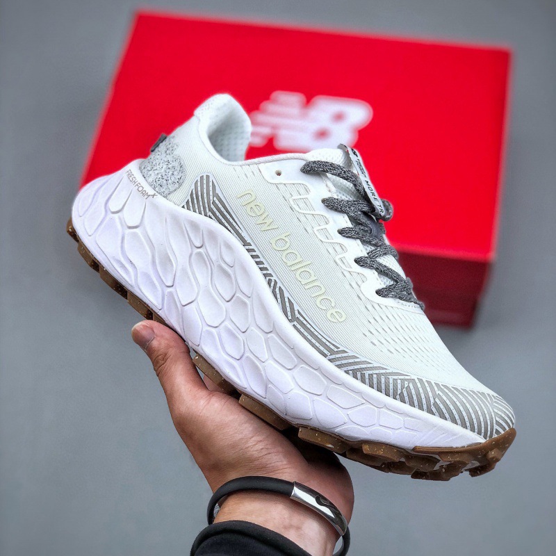 莆田純原の新型男女ランニングシューズ新百倫more v 3カップルカジュアル緩衝ジョギングシューズスポーツシューズ