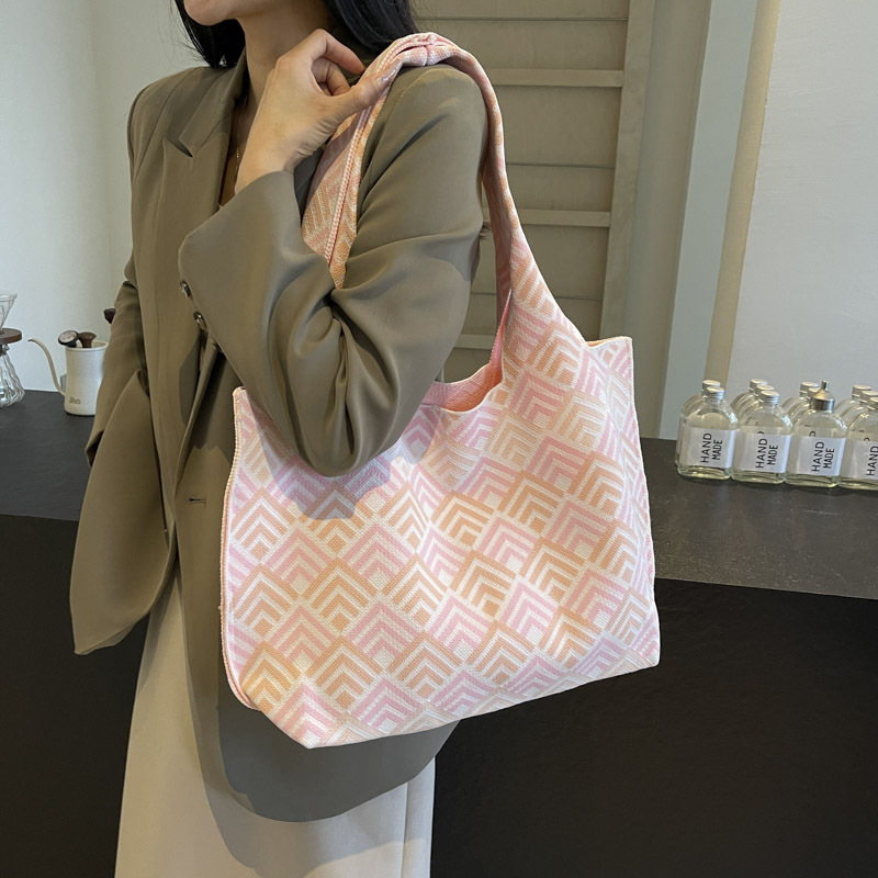 Simple and large-capacity single-shoulder bag, fashionable striped bucket bag for students going out, tote bag for commuting to work, batch full figure
