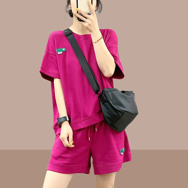 2026 Summer New Women's Round Neck Solid Color Petite Short-Sleeved Casual Sports Suit Women's Summer Two-Piece Set 2026 Summer New Women's Round Neck Solid Color Petite Short-Sleeved Casual Sports Suit Women's Summer Two-Piece Set