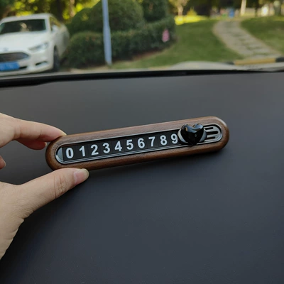 Nömrəli dayanma kartı wood heart-shaped temporary parking - black-heart-shaped-walnut-wood-metal-license-plate