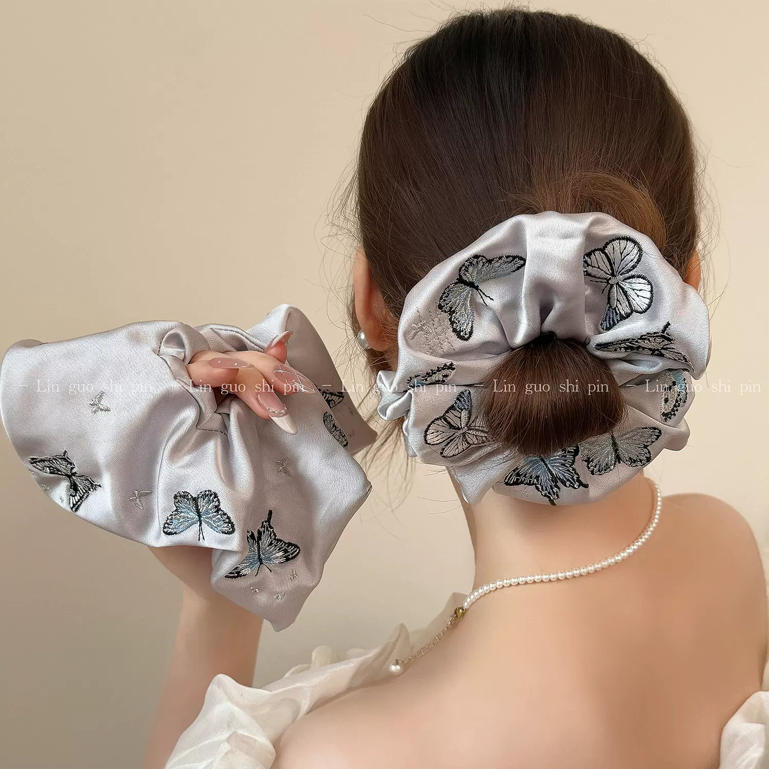 精致轻奢蝴蝶刺绣方巾发圈高级感大肠圈女韩系方形低马尾头绳皮筋