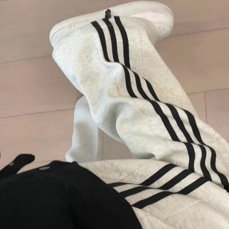 White Grey Striped Sweatpants Women's Spring and Autumn 2024 New Style Small Wide Leg Straight Pants Casual Loose Sports Pants White Grey Striped Sweatpants Women's Spring and Autumn 2024 New Style Small Wide Leg Straight Pants Casual Loose Sports Pants