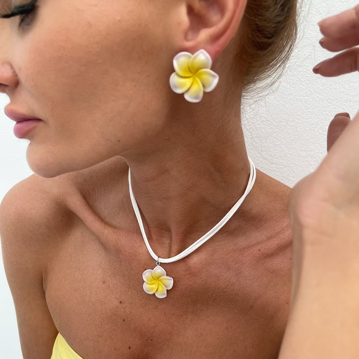 Sweet Acrylic New Velvet Flower Women's Jewelry Set display picture 15