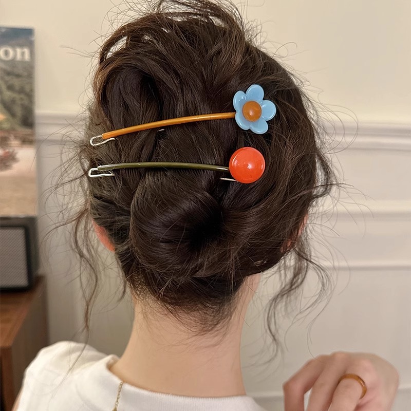 Korean-Style Color-Blocking Small Flower Hairpin for Women, High-End Hair Accessory for Back of the Head, Elegant Updo Hair Ornament, 2026 New Model