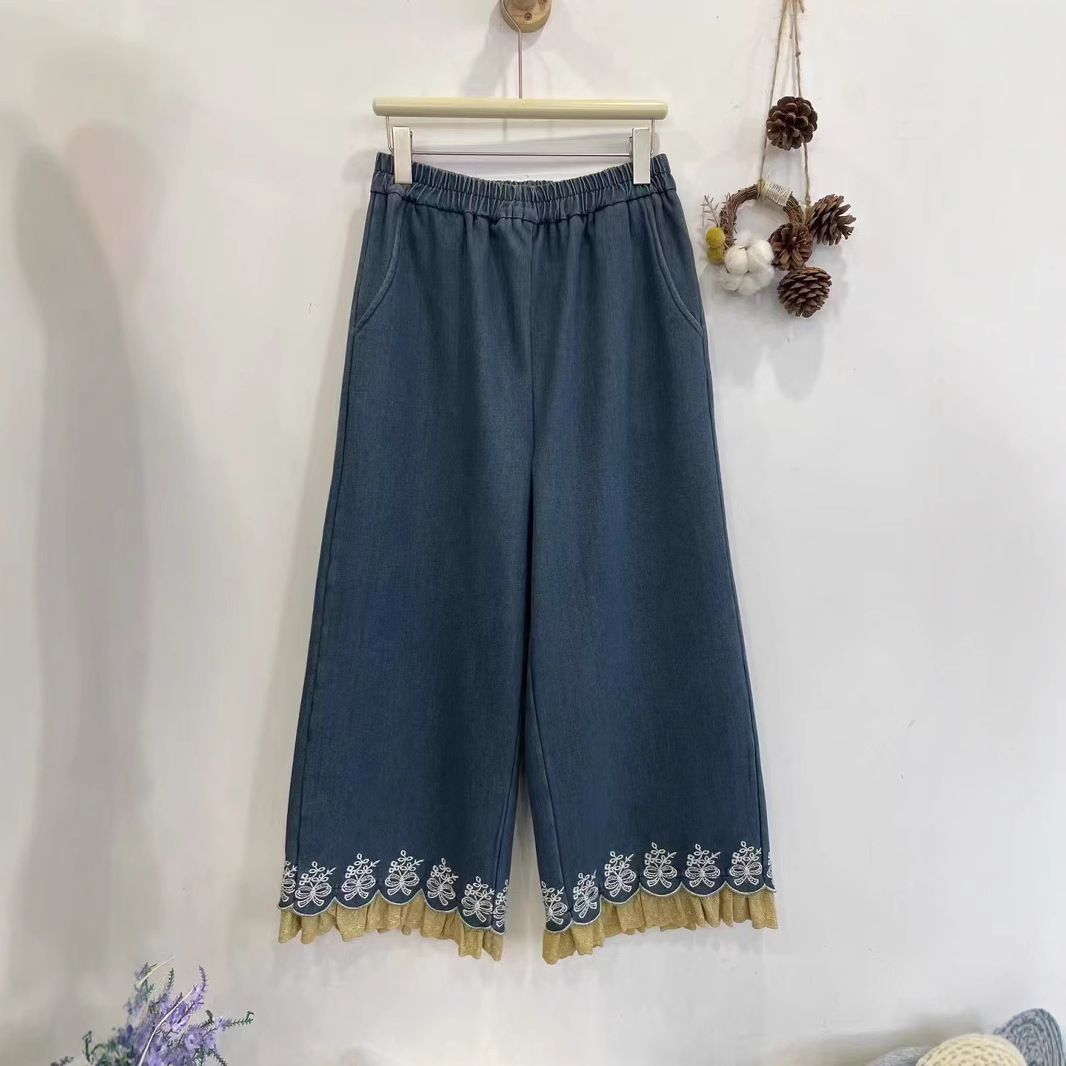 日系森系加绒阔腿牛仔裤女冬季新款宽松百搭减龄刺绣拼花边直筒裤