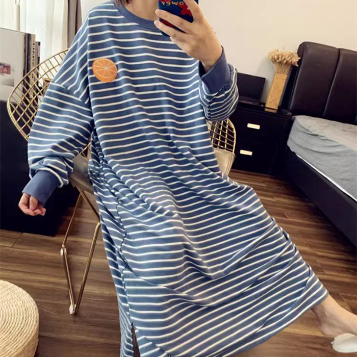 Primavera y otoño 2024 nuevo vestido de pijama de manga larga red rojo ins viento suelto bordado vestido de frutas a rayas ropa para el hogar