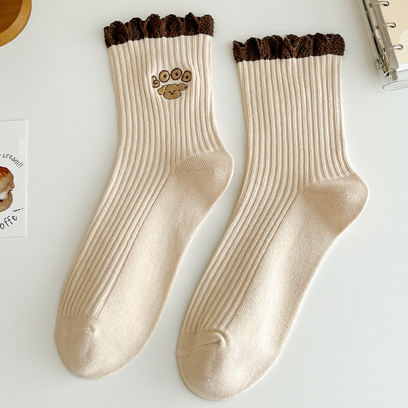 Medias de calcetines de mujer curry serie de dibujos animados bordados encaje cuatro estaciones verano y otoño nuevo estilo encantador japonés retro en la tendencia