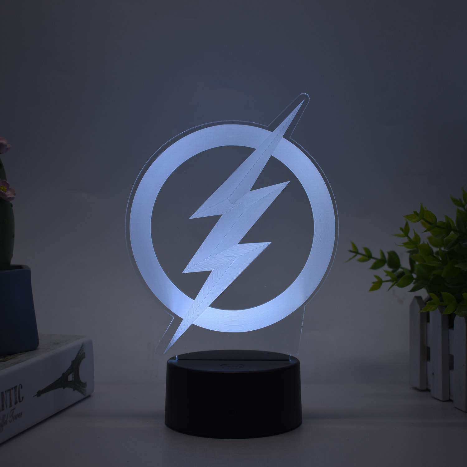 Transfronteriza serie de superhéroes Spider-Man Iron Man periférico 3D luz de la noche luz creativa pintura decoración adornos hechos a mano