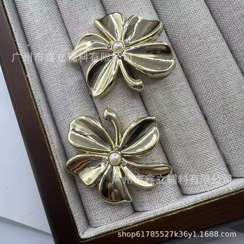 Unique Lace Flower Bud Fashion Versatile Buttons Alloy Hand-Sewn Buttons for Jackets Shirts Clothes with European and American Style Buttons Unique Lace Flower Bud Fashion Versatile Buttons Alloy Hand-Sewn Buttons for Jackets Shirts Clothes with European and American Style Buttons