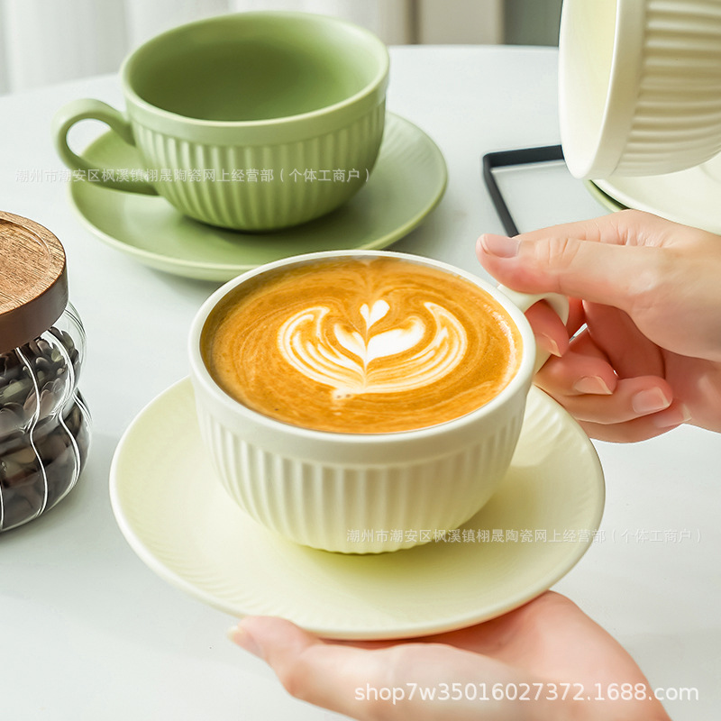 ins net viento rojo cerámica taza de café plato conjunto de taza de café taza de café taza