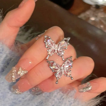 ����С�ɺ���������AŮ�p��С���OӋ�и߼����Ů�o�������ǊA