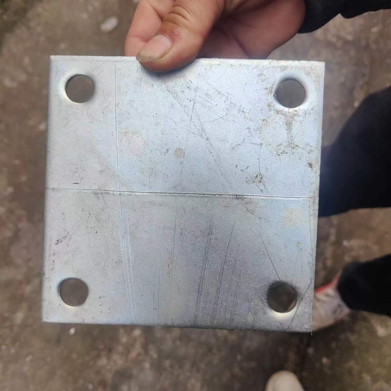 厂家供应200*200光伏底板光伏发电阳光房专用底板热镀锌 光伏底板