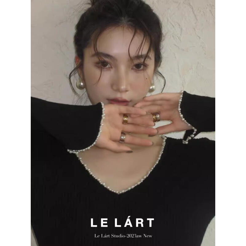 in stock Retro High-end Top Design French-style Pearl Edge Slim-fit Long-sleeve All-match Sweater Women's Base Shirt
