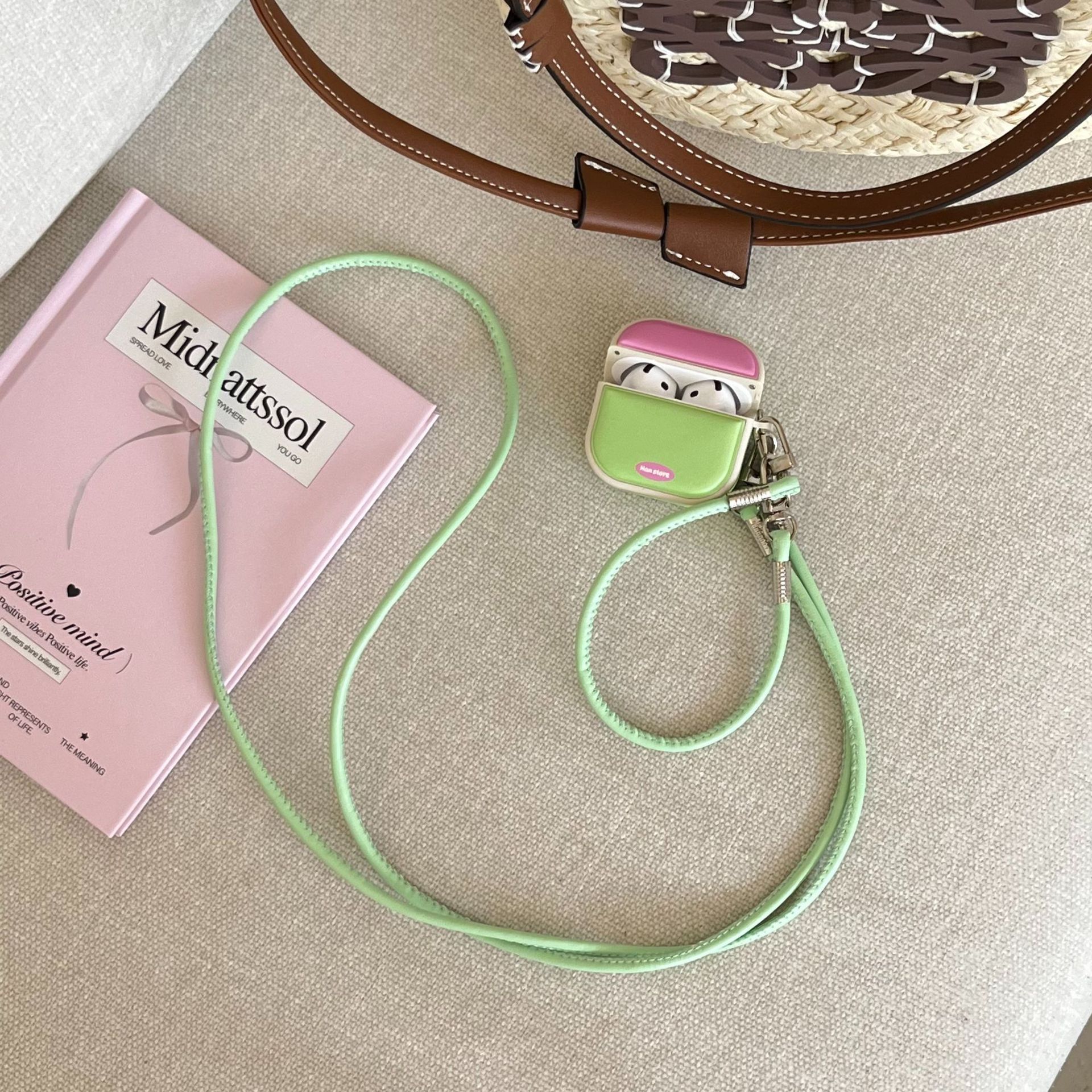 Estuche de tambor magnético de color de contraste simple Estuche protector AirPods pro para auriculares inalámbricos Bluetooth de tercera generación de Apple